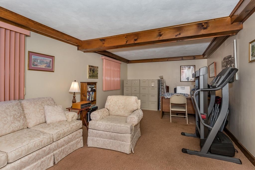 Fitness Equipment, Interior, Wooden Beams