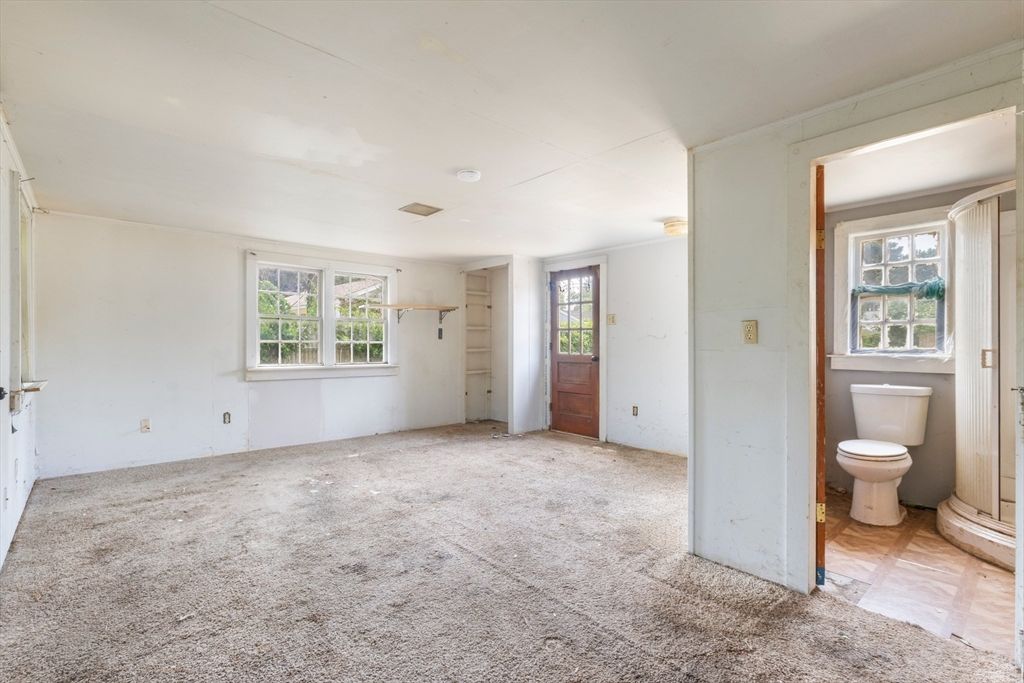 Bathroom, Empty room, Interior