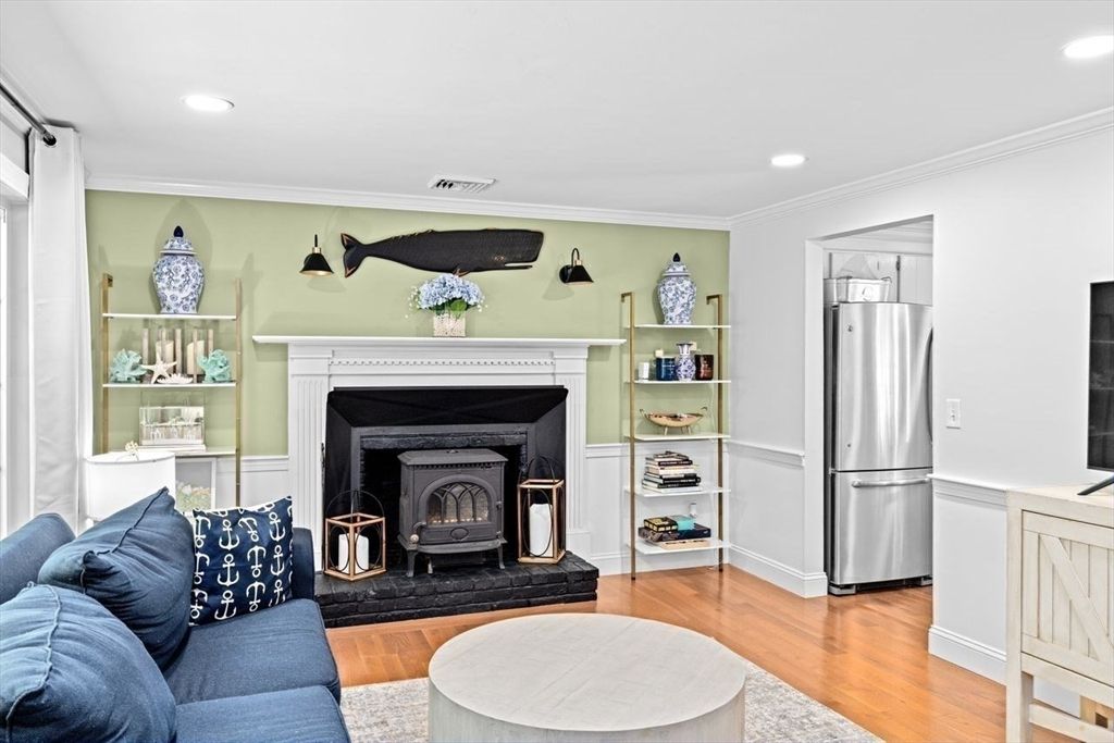 Fireplace, Interior, Kitchen, Living room, Recessed Lighting, Wood Texture Flooring