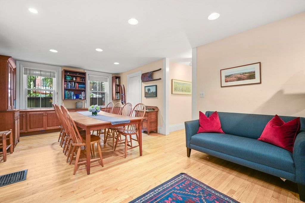 Dining room, Interior, Recessed Lighting, Wood Texture Flooring