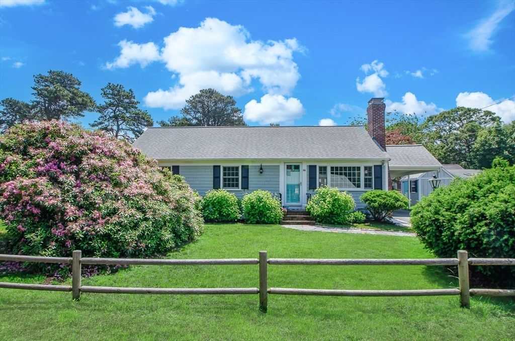 Backyard, Exterior, Facade, Cape Cod