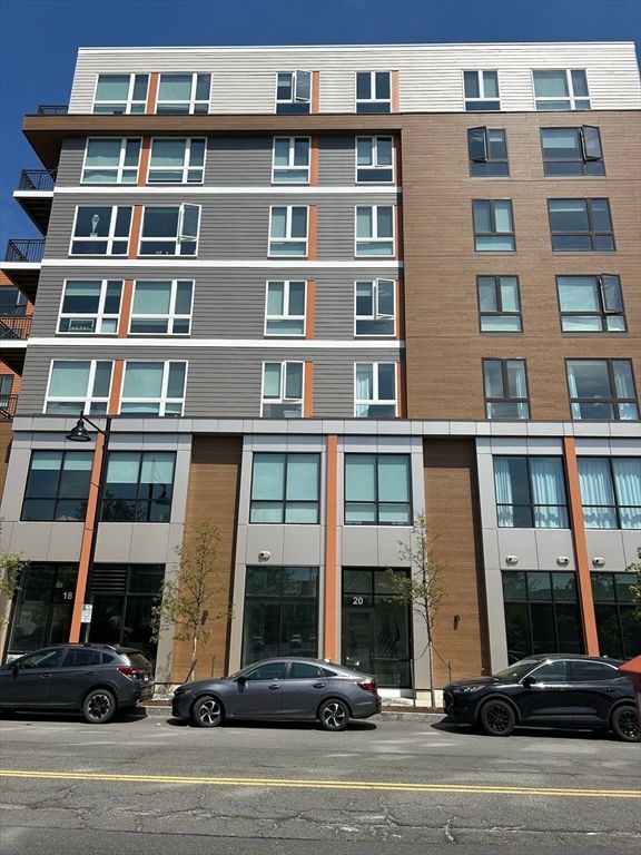 Exterior, Facade, Condo Building