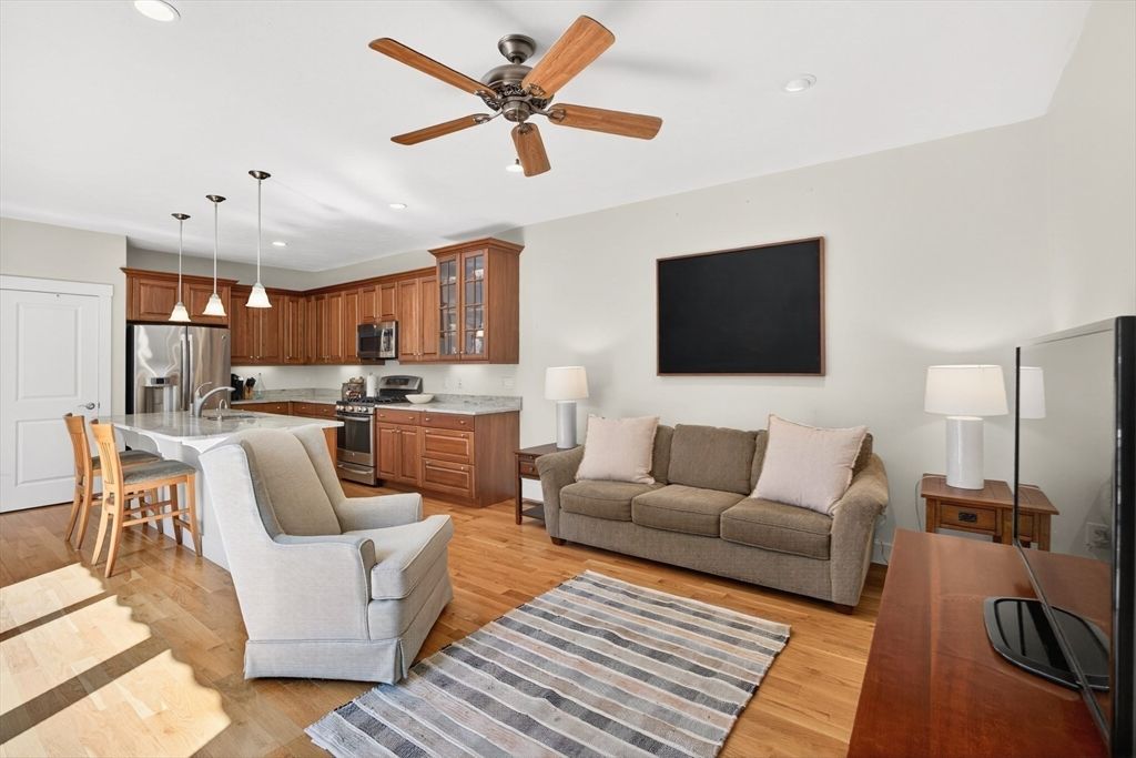 Dining room, Interior, Kitchen, Living room, Pendant Lights, Recessed Lighting, Stainless Steel Appliances, Wood Texture Flooring