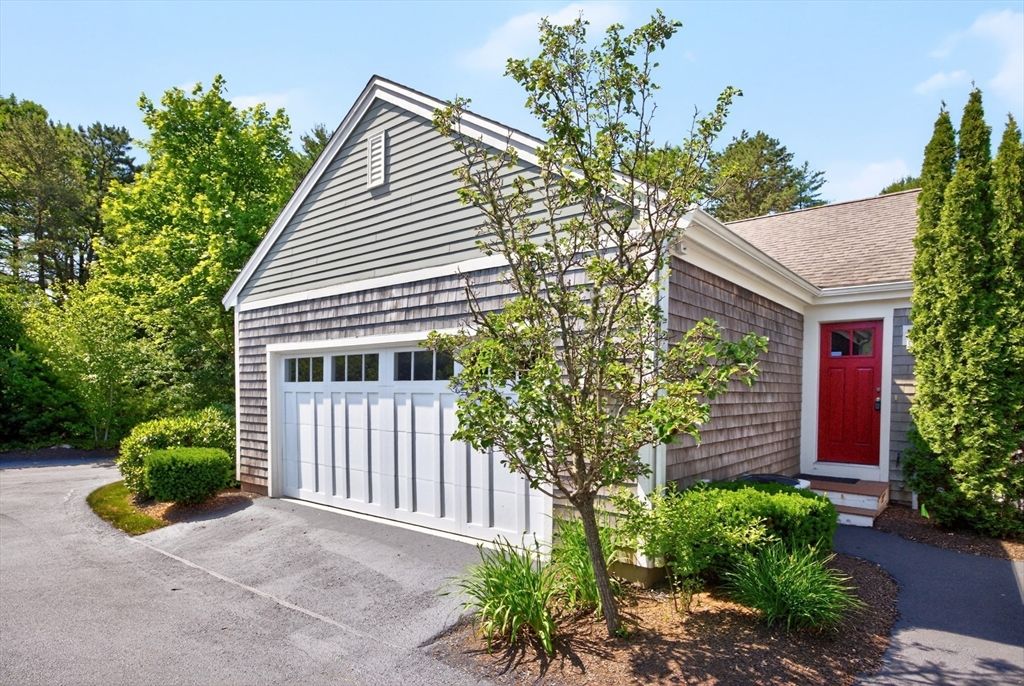 Detached Garage, Exterior