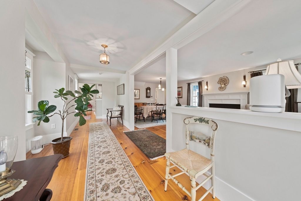 Dining room, Interior, Wood Texture Flooring