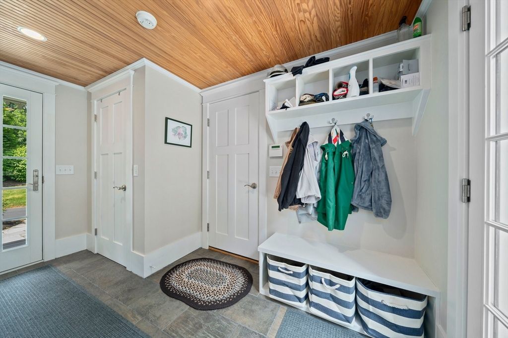 Interior, Recessed Lighting, Wooden Ceilings