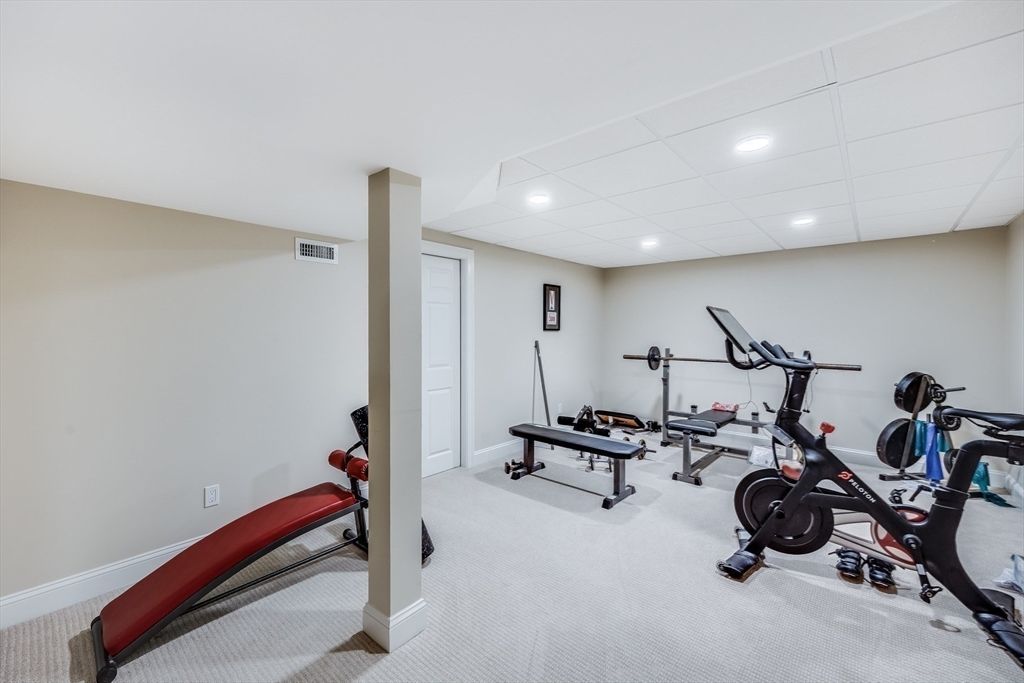 Fitness Equipment, Interior, Recessed Lighting