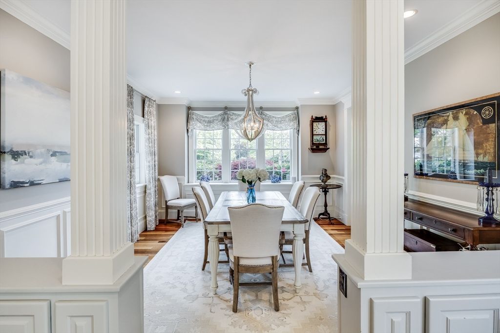 Chandelier, Dining room, Interior, Pendant Lights, Recessed Lighting, Wood Texture Flooring