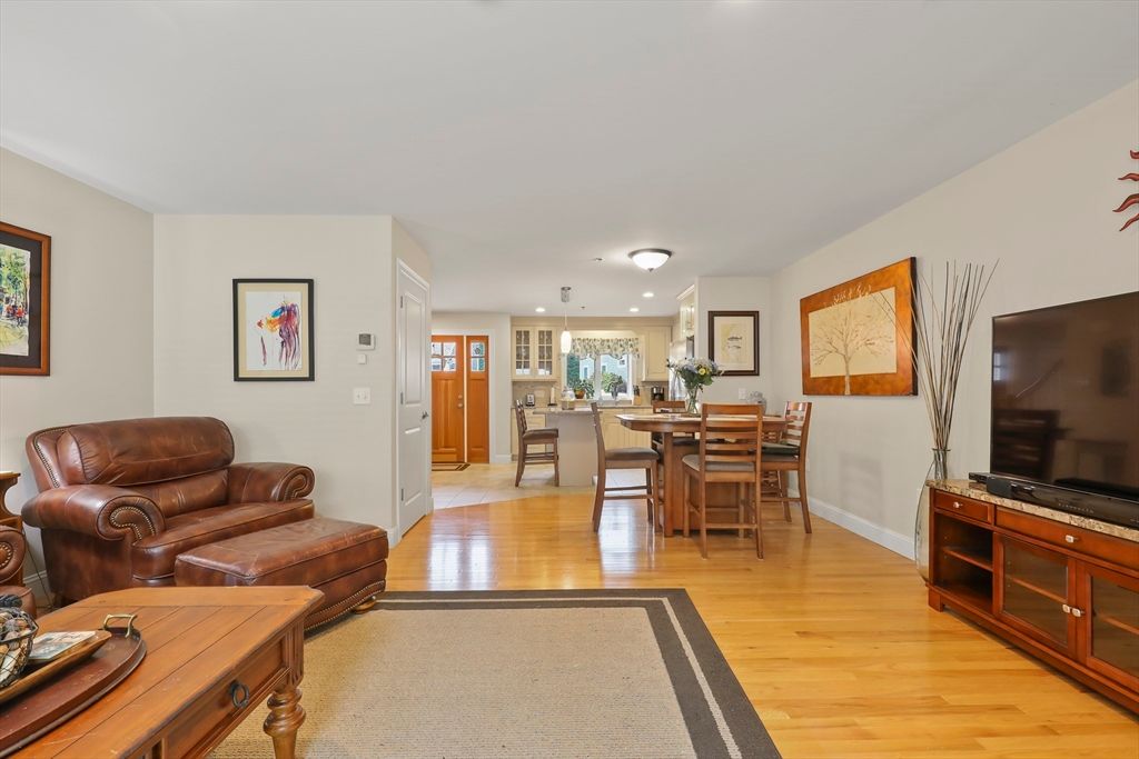 Dining room, Interior, Kitchen, Living room, Recessed Lighting, Wood Texture Flooring
