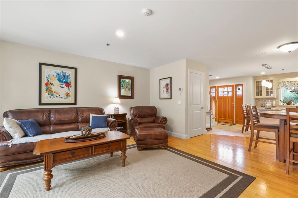 Dining room, Interior, Living room, Pendant Lights, Recessed Lighting, Wood Texture Flooring