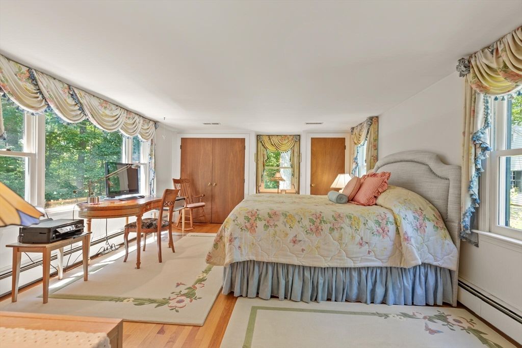 Bedroom, Home Office, Interior, Wood Texture Flooring