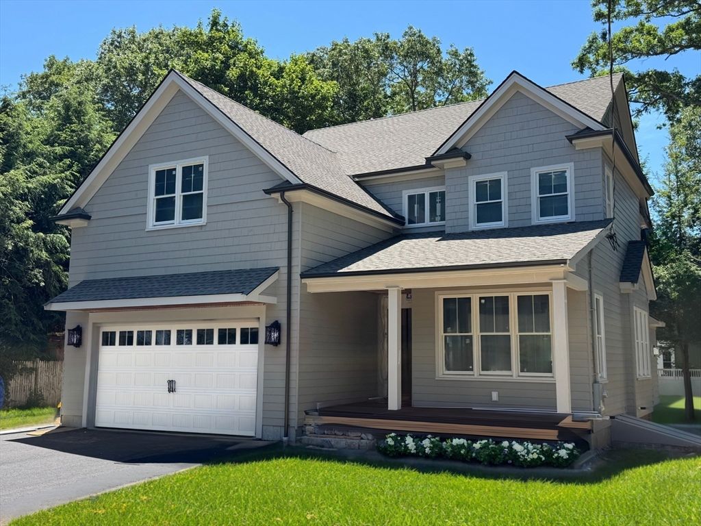 Attached, Exterior, Facade, Farmhouse