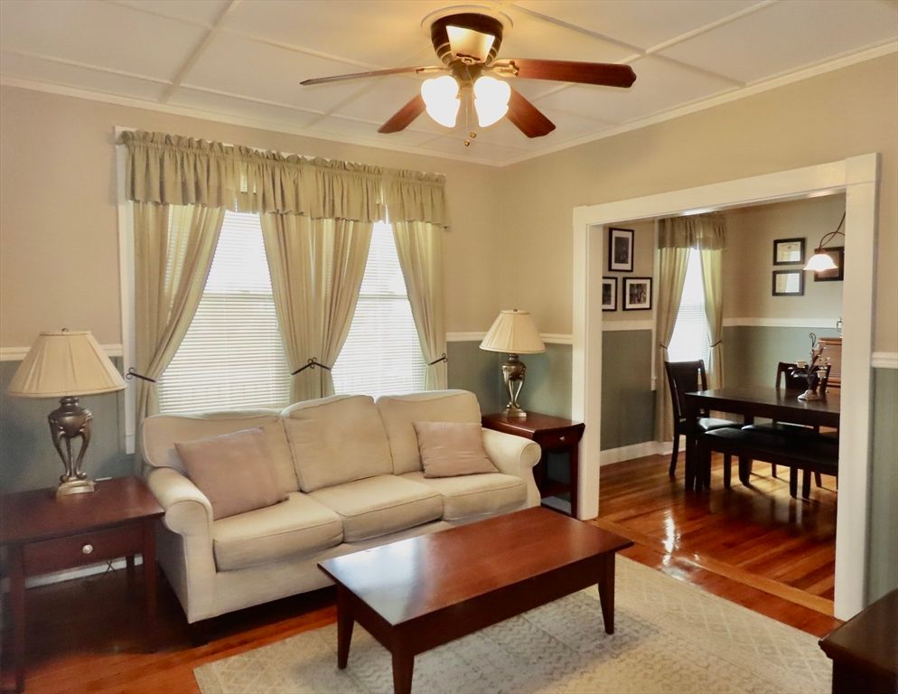 Dining room, Interior, Living room, Wood Texture Flooring