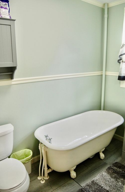 Bathroom, Free Standing Baths, Interior, Wood Texture Flooring