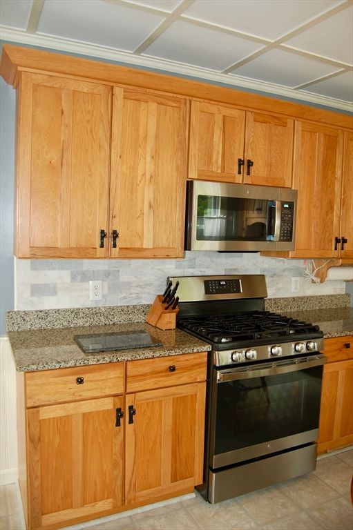 Interior, Kitchen, Stainless Steel Appliances