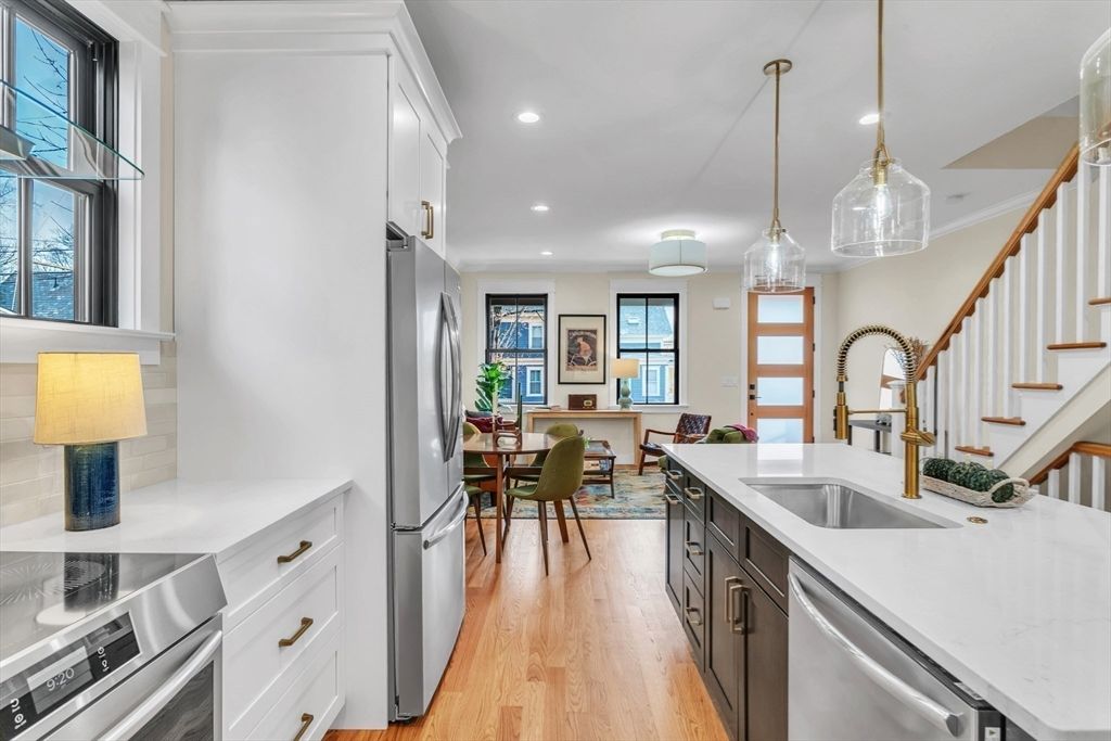 Dining room, Interior, Kitchen, Pendant Lights, Recessed Lighting, Stainless Steel Appliances, Wood Texture Flooring
