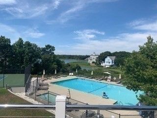 Exterior, Pool, Other