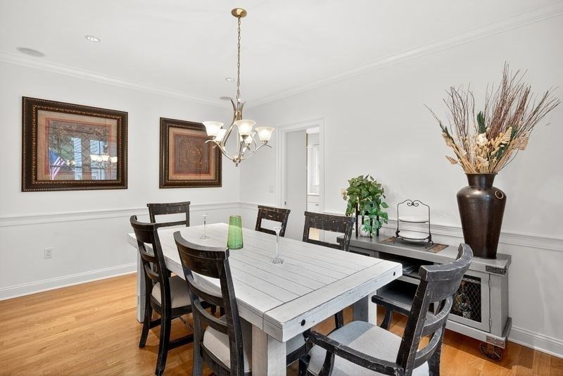 Chandelier, Dining room, Interior, Recessed Lighting, Wood Texture Flooring