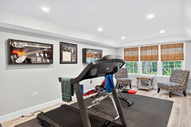 Fitness Equipment, Interior, Recessed Lighting, Wood Texture Flooring