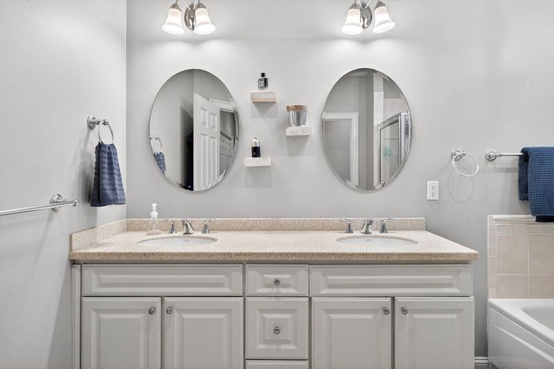 Bathroom, Dual Sink Vanities, Interior