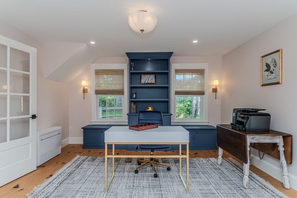 Home Office, Interior, Recessed Lighting, Wood Texture Flooring