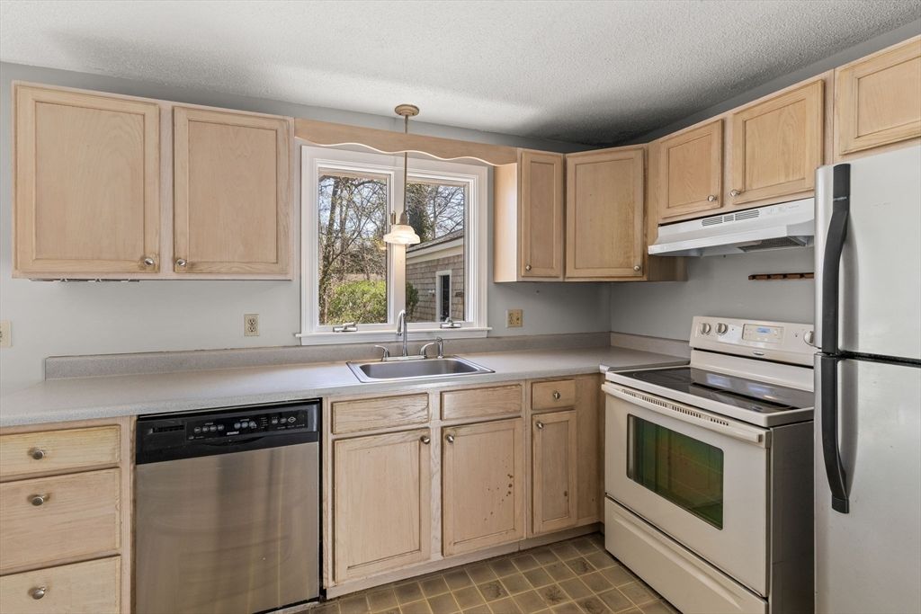Interior, Kitchen, Pendant Lights