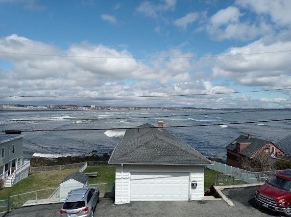 Detached Garage, Exterior