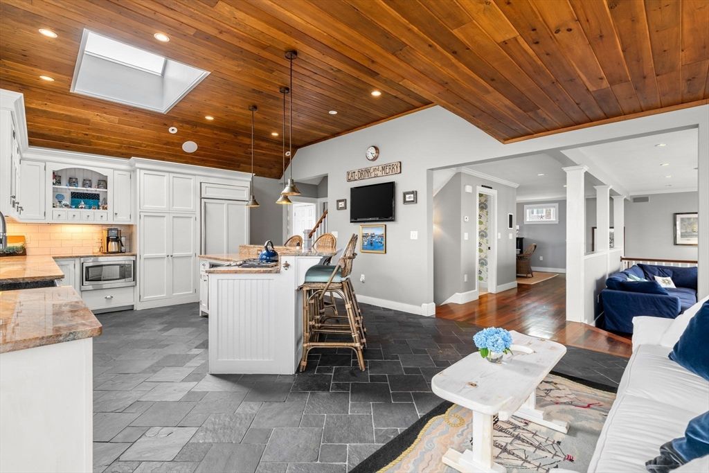 Interior, Kitchen, Pendant Lights, Recessed Lighting, Wooden Ceilings