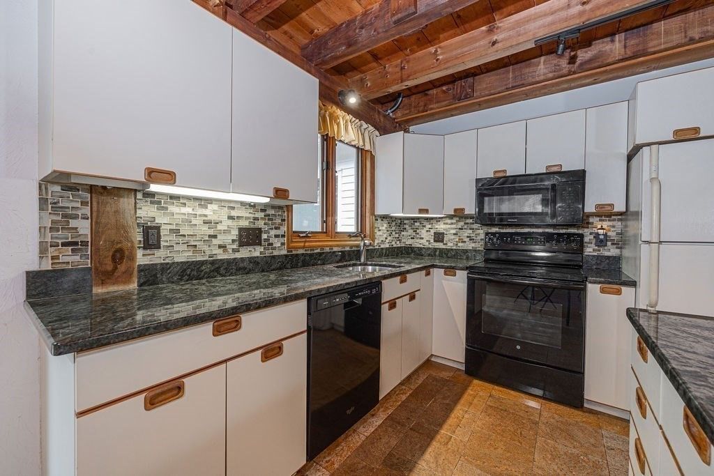 Interior, Kitchen, Wooden Beams, Wooden Ceilings