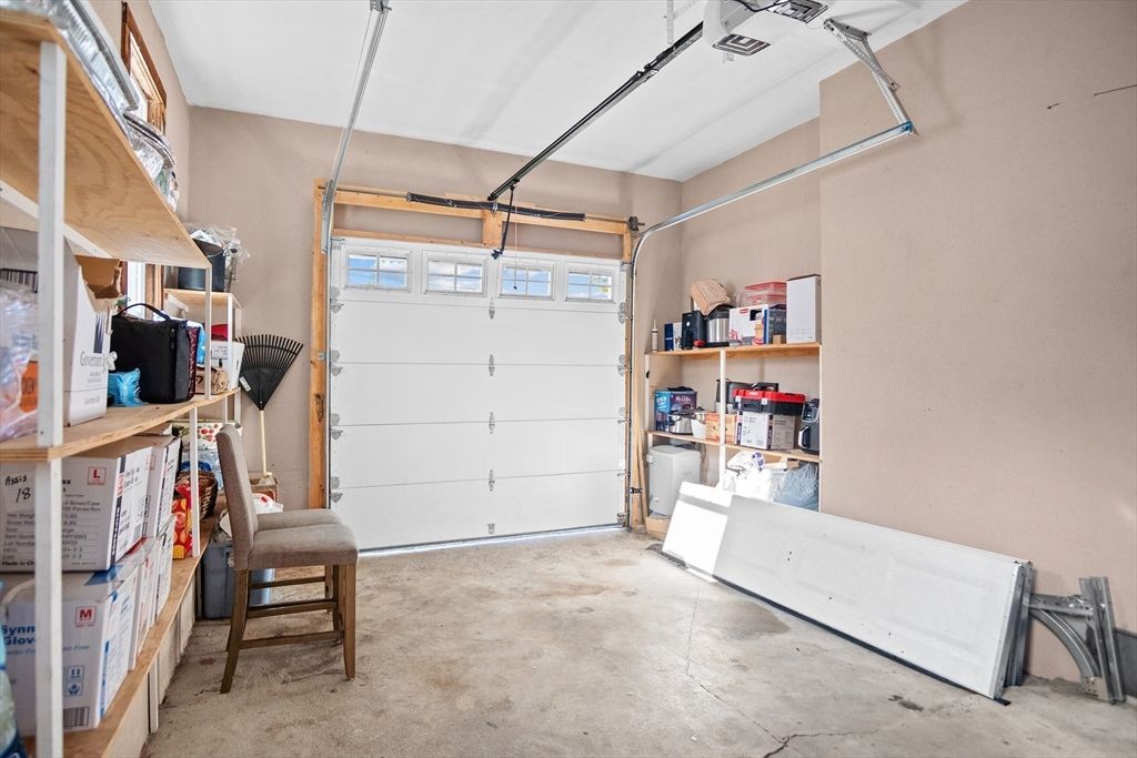 Garage, Interior