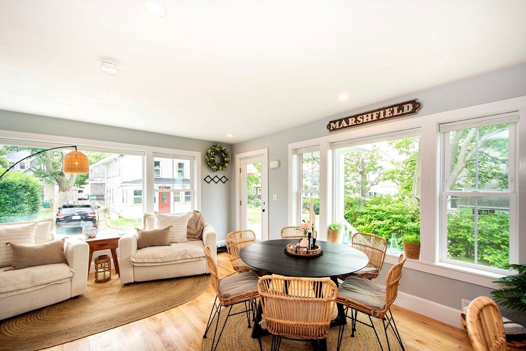 Dining room, Interior, Recessed Lighting, Wood Texture Flooring