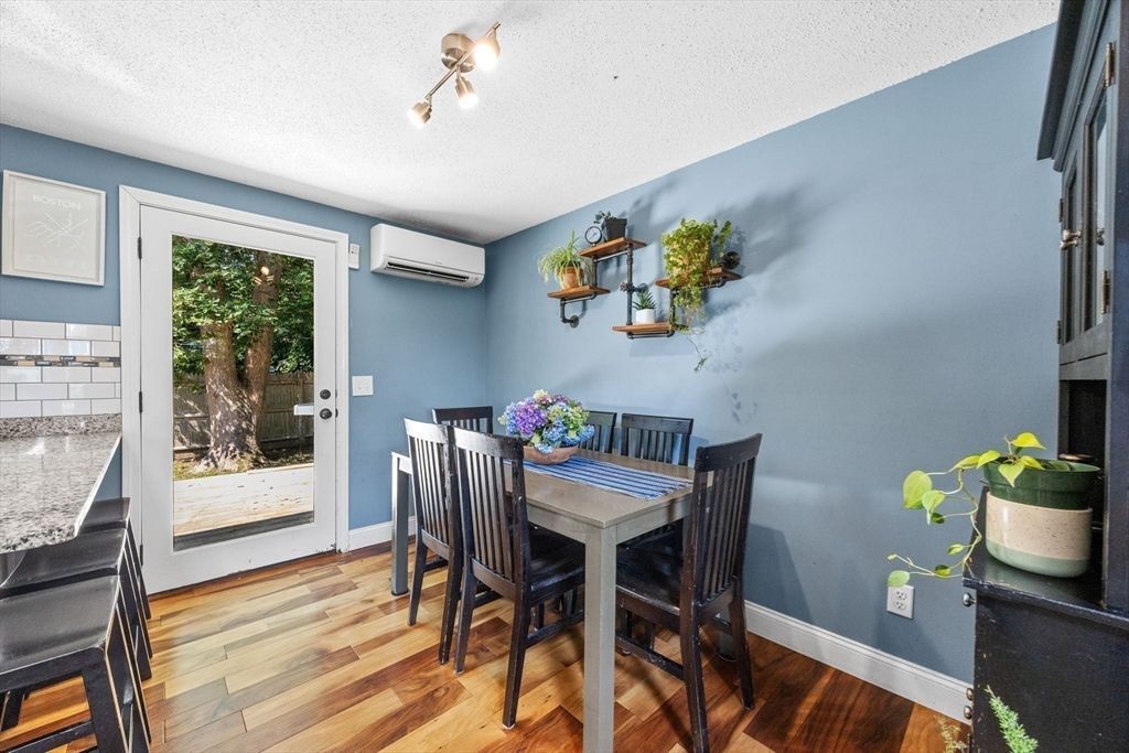 Dining room, Interior, Wood Texture Flooring