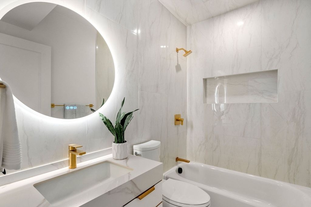 Bathroom, Interior, Marble Walls