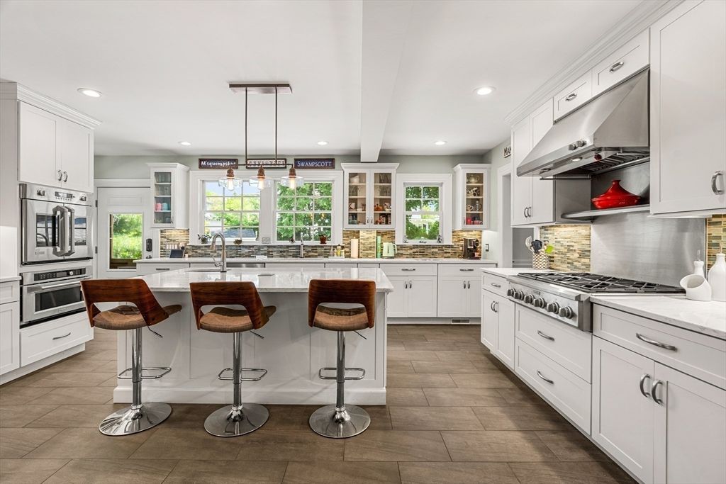 Interior, Kitchen, Pendant Lights, Recessed Lighting, Stainless Steel Appliances