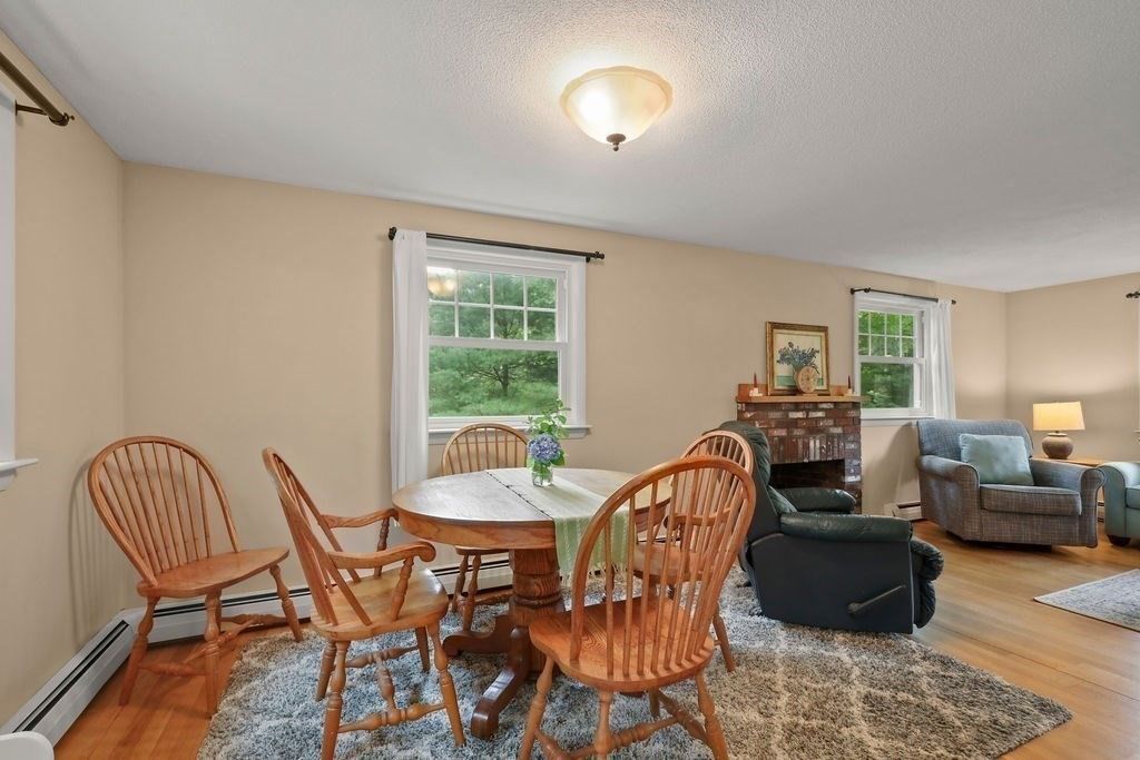 Dining room, Interior, Wood Texture Flooring