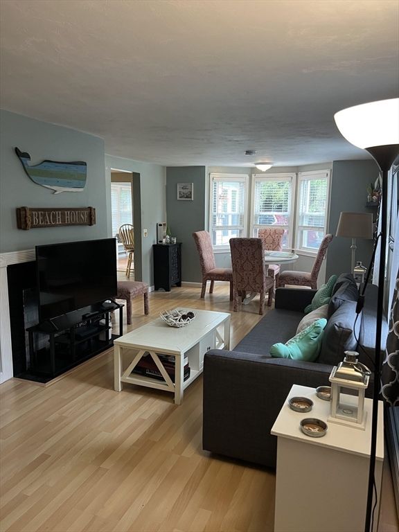 Dining room, Interior, Living room, Wood Texture Flooring