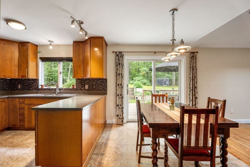 Dining room, Interior, Kitchen, Pendant Lights, Wood Texture Flooring