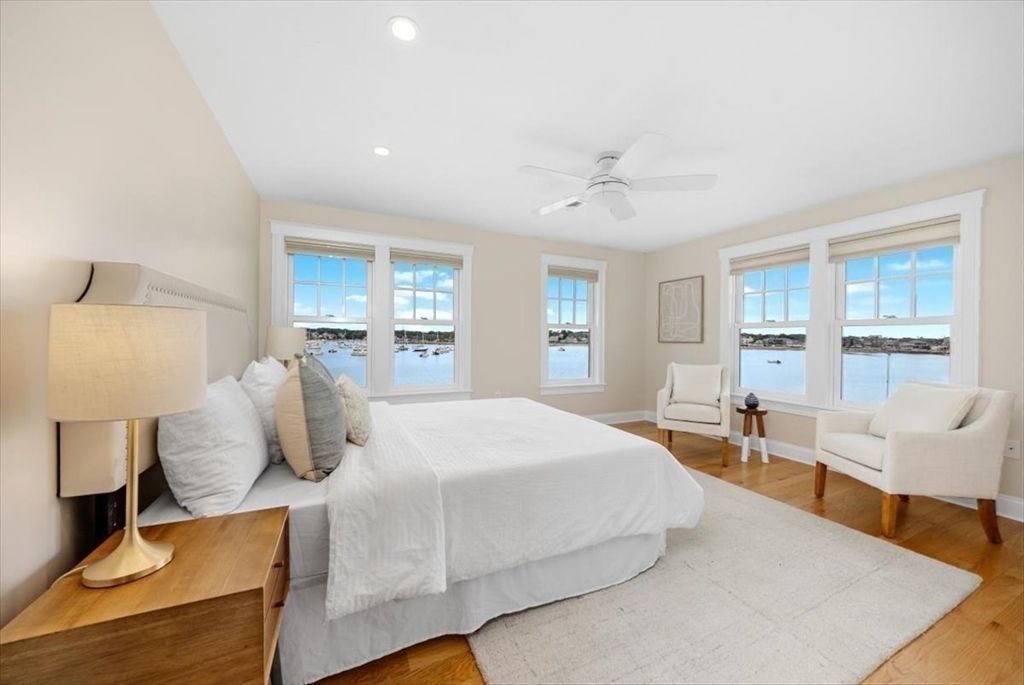 Bedroom, Interior, Recessed Lighting, Water, Wood Texture Flooring