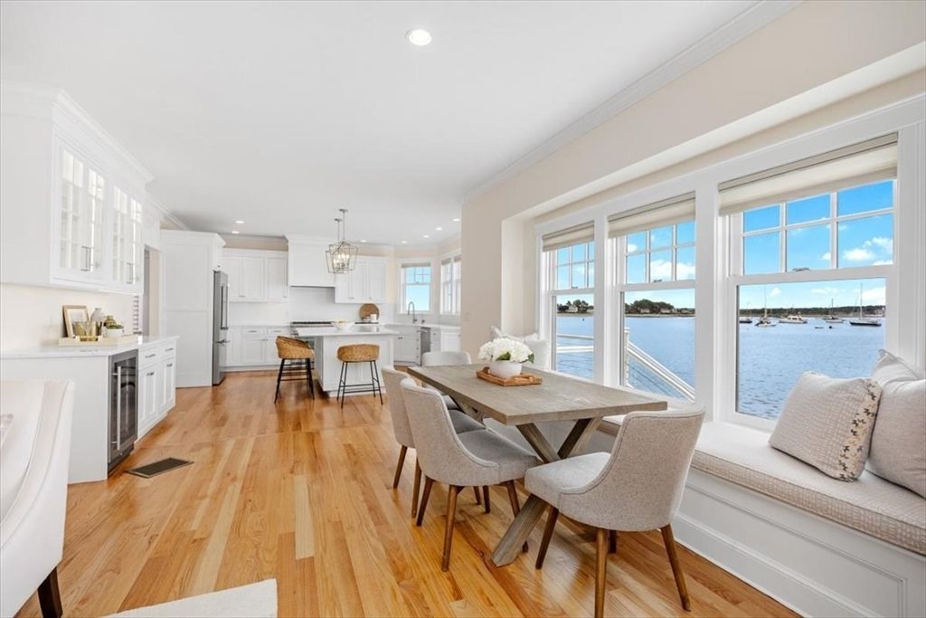 Chandelier, Dining room, Interior, Kitchen, Recessed Lighting, Water, Wood Texture Flooring