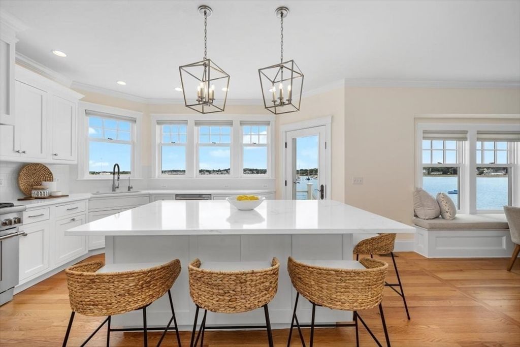 Interior, Kitchen, Pendant Lights, Recessed Lighting, Water, Wood Texture Flooring