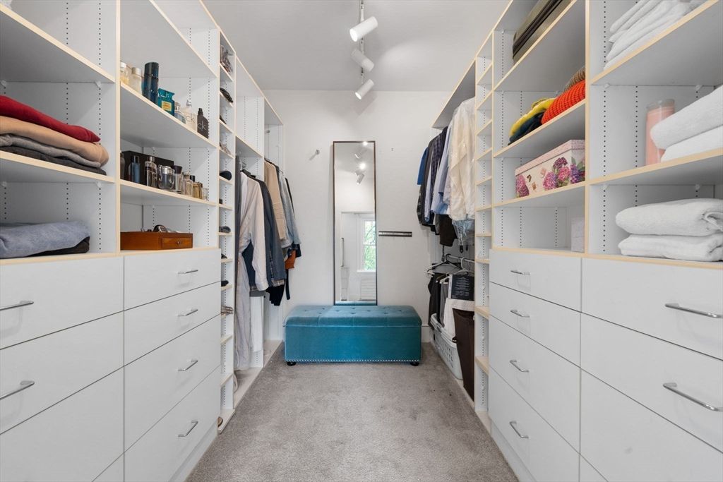 Interior, Walk-in Closets