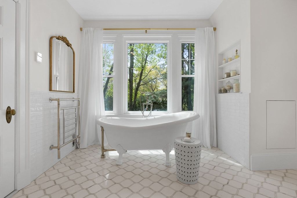 Bathroom, Free Standing Baths, Interior