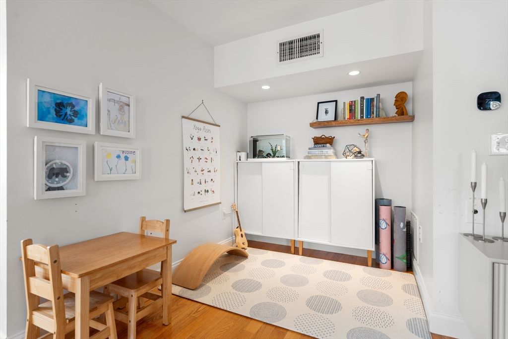 Dining room, Interior, Recessed Lighting, Wood Texture Flooring
