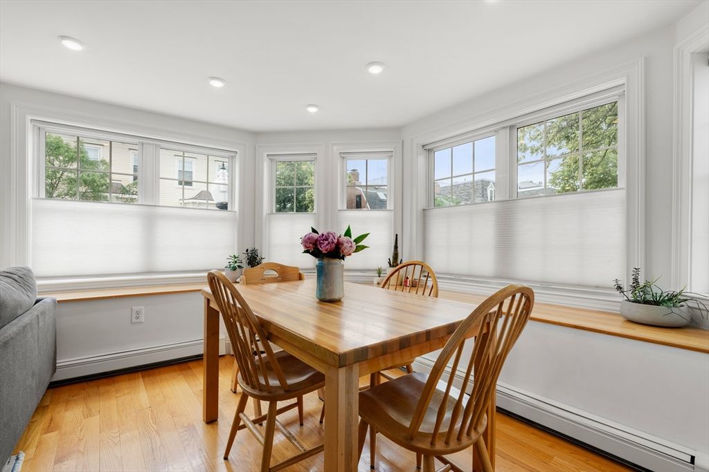 Dining room, Interior, Recessed Lighting, Wood Texture Flooring
