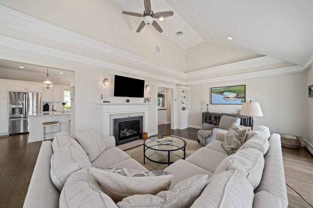 Fireplace, Interior, Kitchen, Living room, Pendant Lights, Recessed Lighting, Stainless Steel Appliances, Wood Texture Flooring
