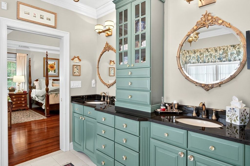 Bathroom, Bedroom, Dual Sink Vanities, Interior, Wood Texture Flooring