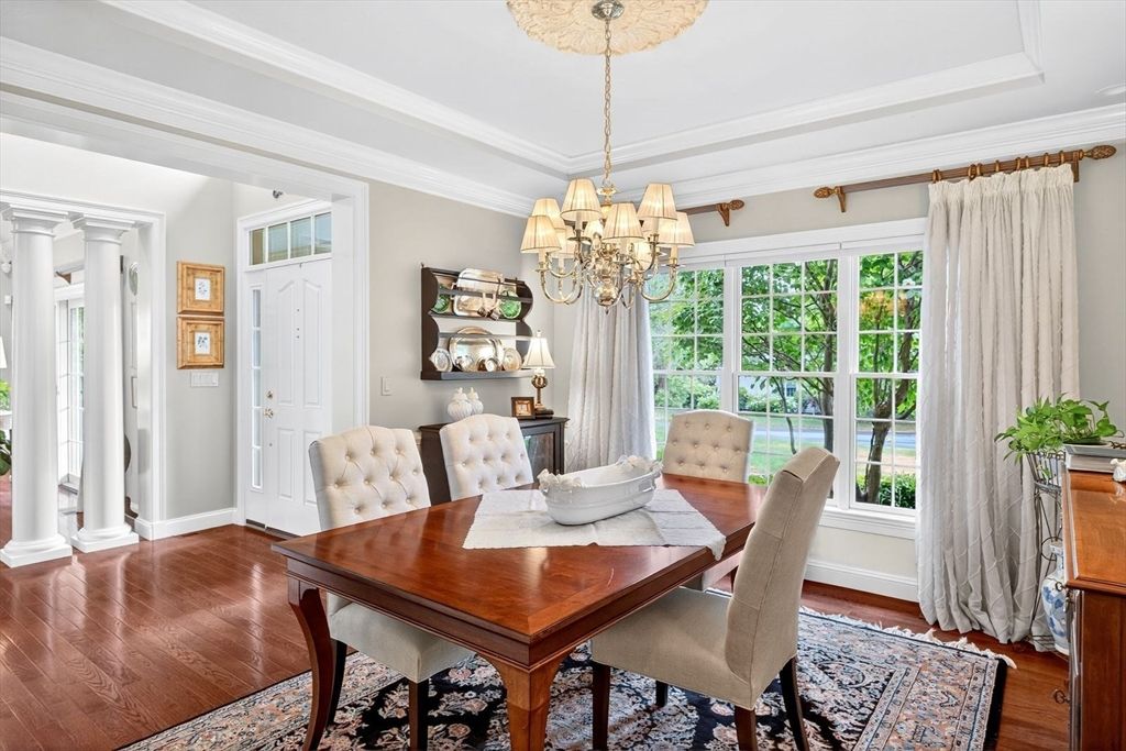 Chandelier, Dining room, Interior, Wood Texture Flooring