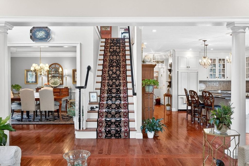 Chandelier, Dining room, Interior, Kitchen, Recessed Lighting, Wood Texture Flooring