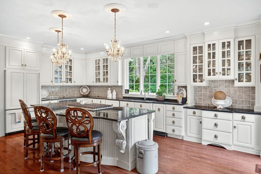 Chandelier, Interior, Kitchen, Recessed Lighting, Wood Texture Flooring