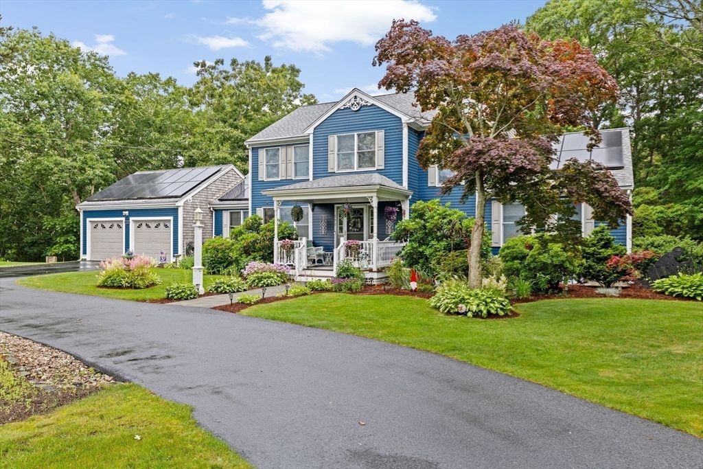 Attached, Exterior, Facade, Solar Panels, Queen Anne Victorian